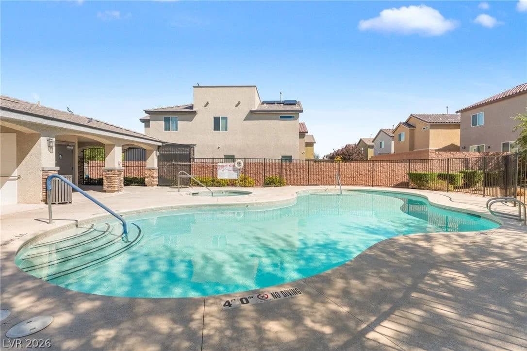 8252 Nebula Cloud Avenue photo 2
