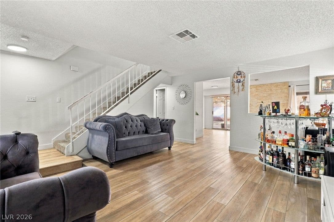 2507 Albemarle Way photo 5