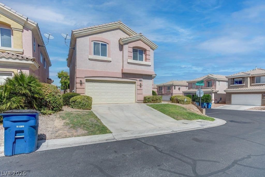 9304 Perennial Avenue photo 3