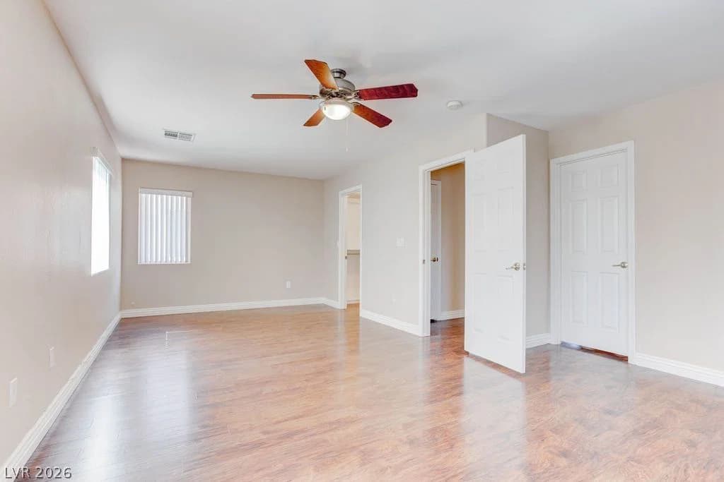 9304 Perennial Avenue photo 5
