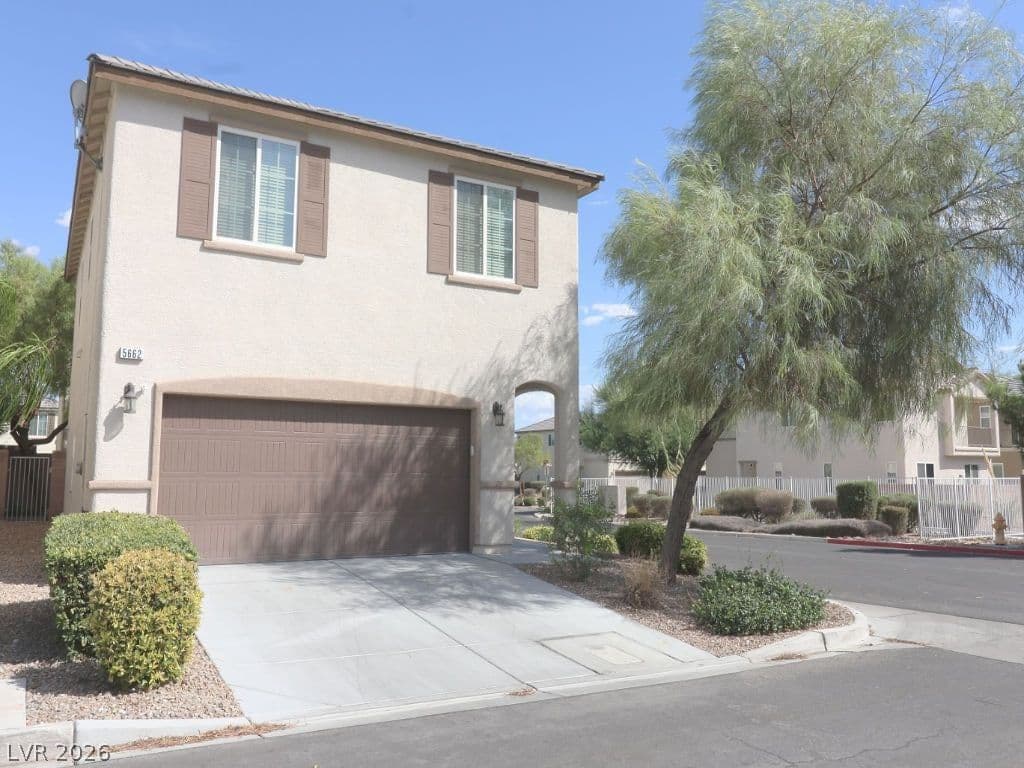 5662 Primrose Peak Court photo 2