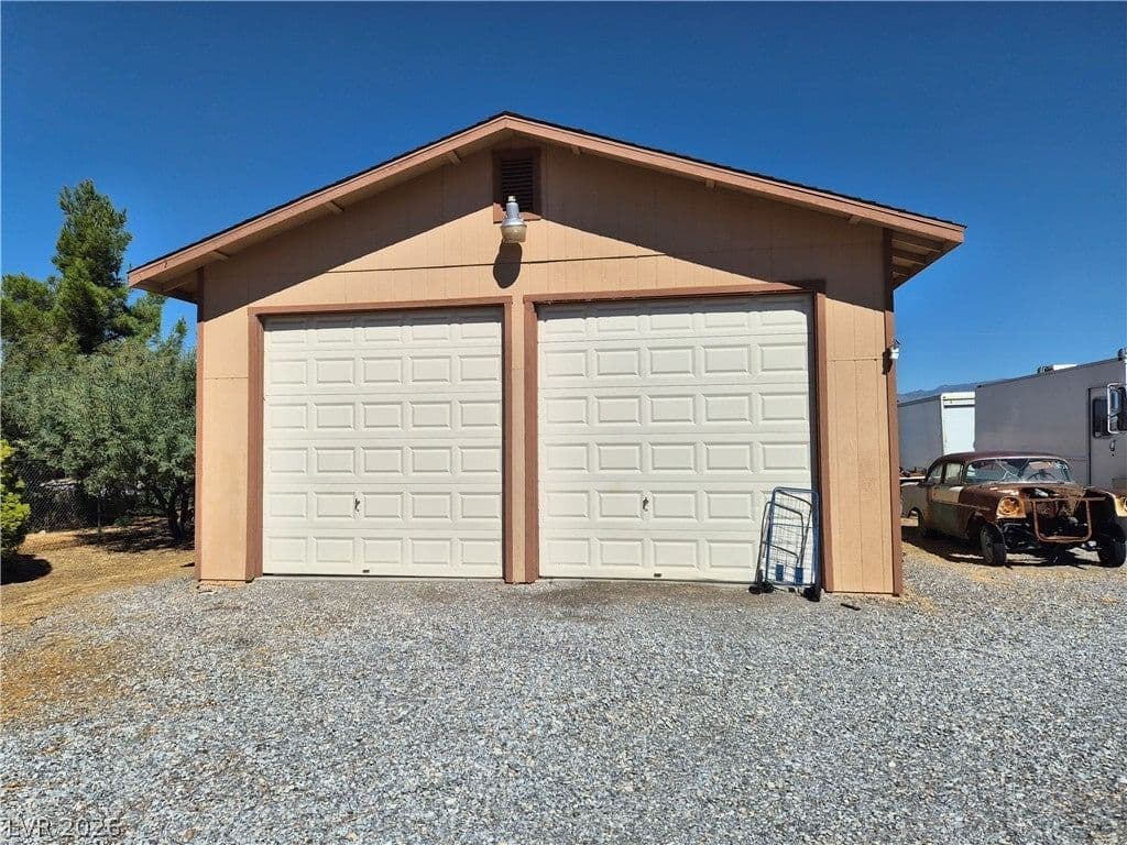 670 Calvada Boulevard photo 3