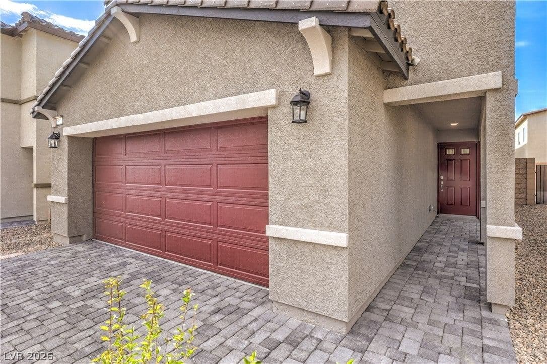 1208 Sun Parakeet Drive photo 3