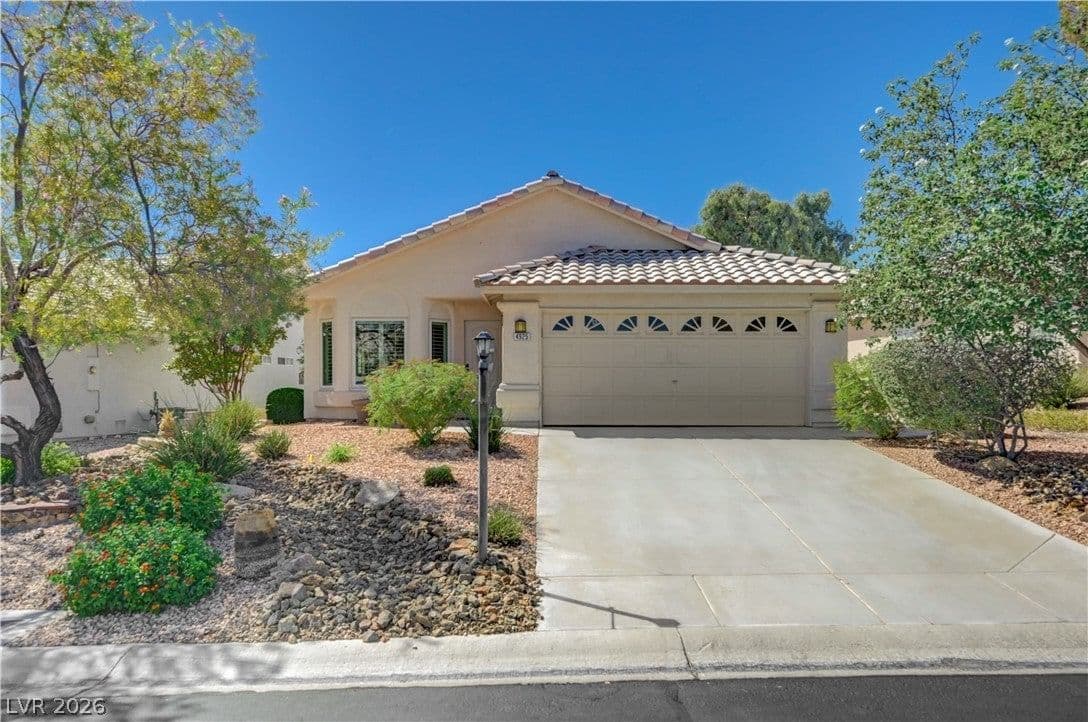 4925 Cedar Lawn Way