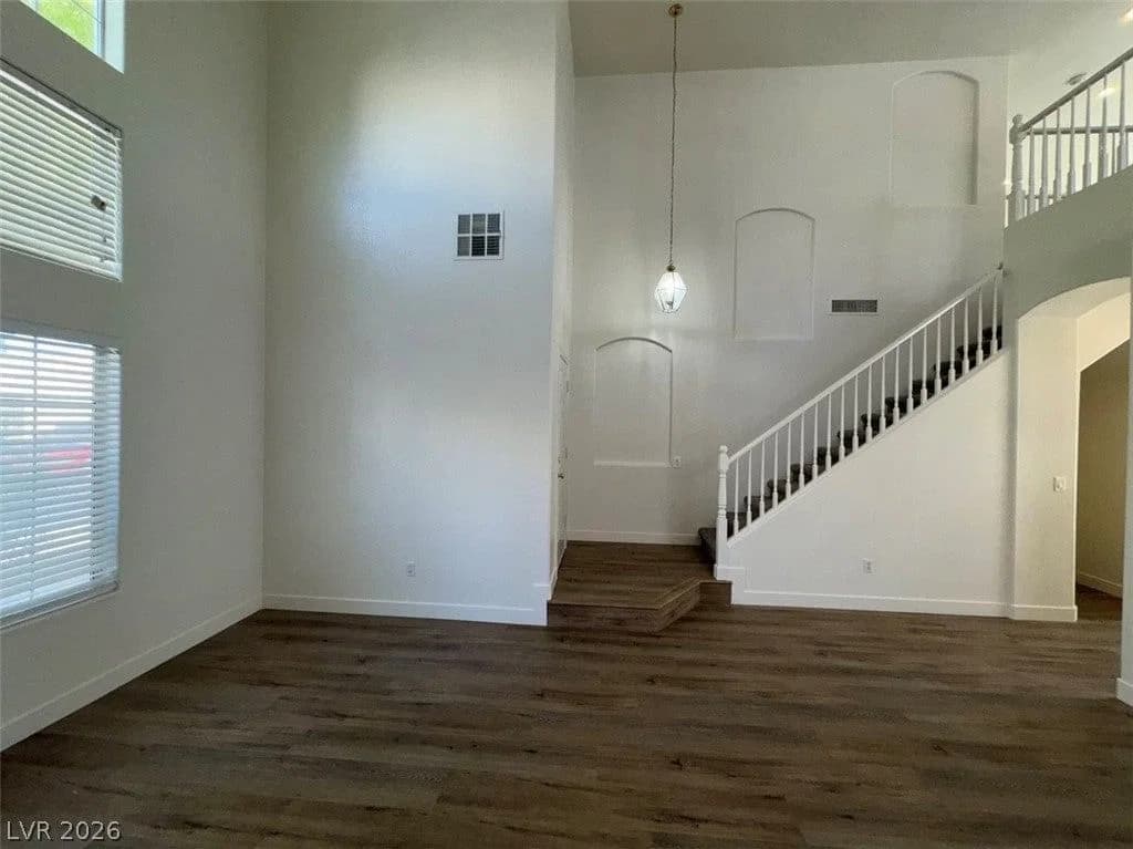7633 Rainbow Cove Drive photo 5