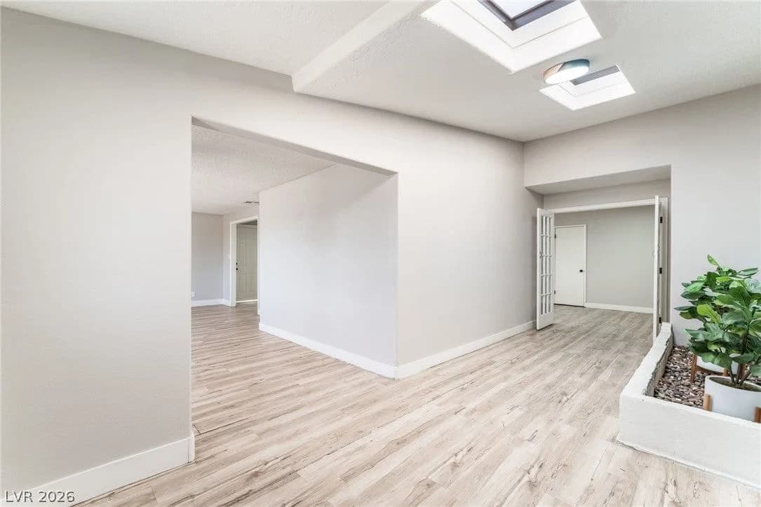 2129 Michael Way photo 5