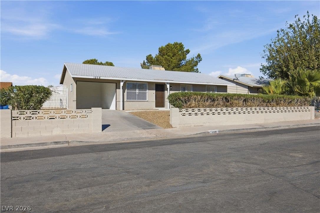 1208 Sandy Cove Street photo 2