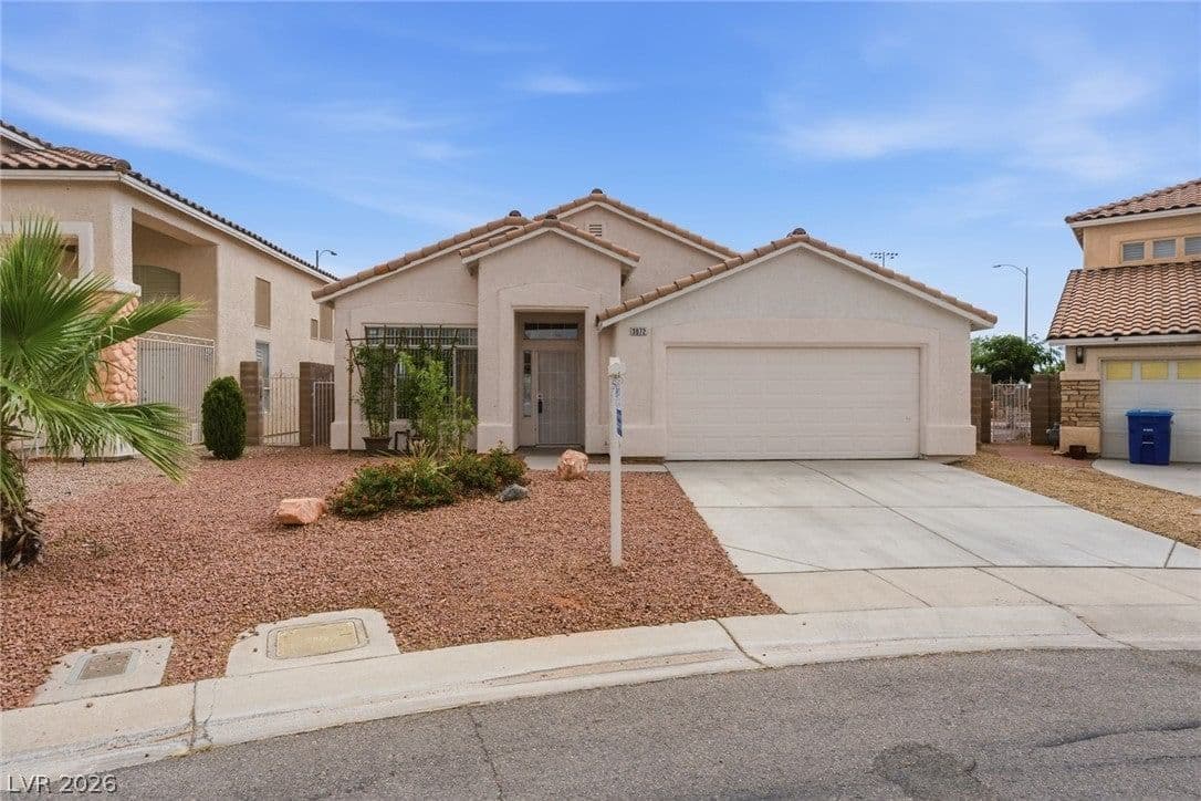 3872 Crest Horn Dr Drive