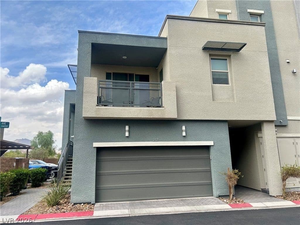 11290 Hidden Peak Avenue