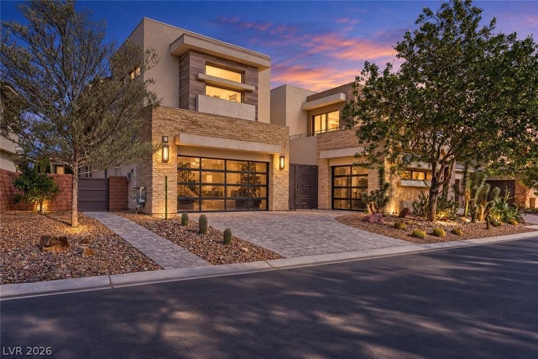 70 Grey Feather Drive