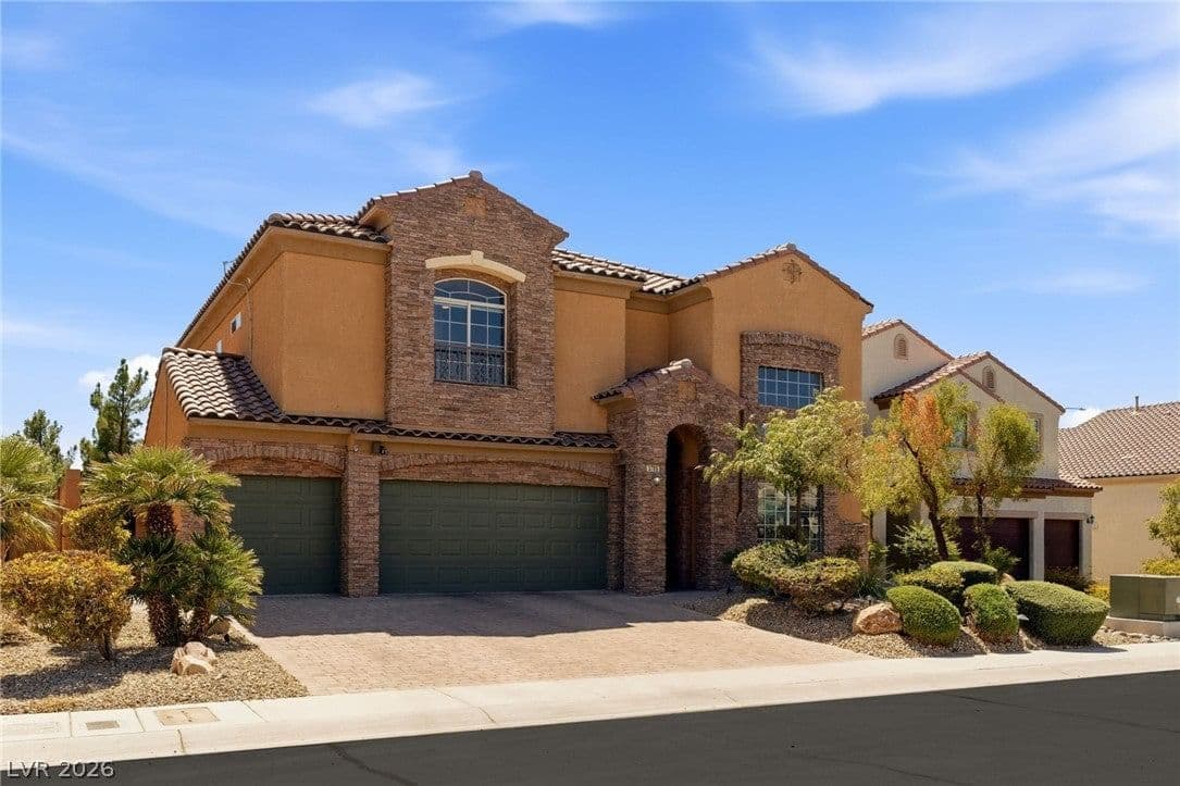 3789 Via Di Girolamo Avenue