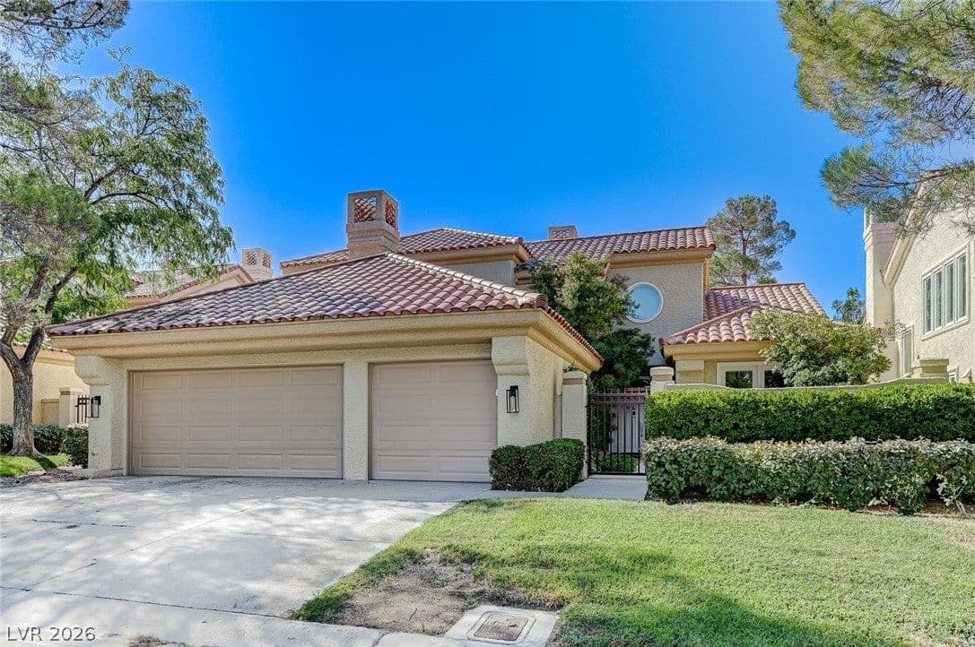 8121 Castle Pines Avenue