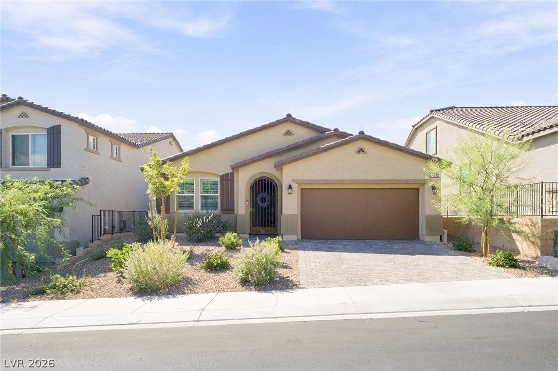 10933 Cilantro Avenue