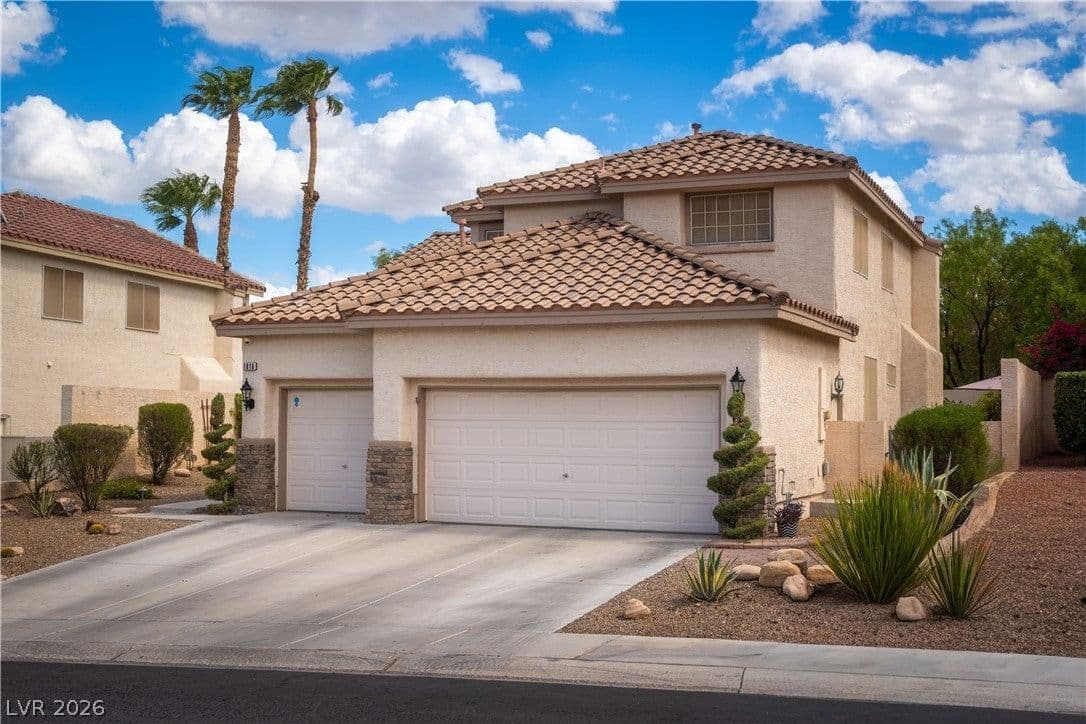 1816 Eagle Bluff Lane