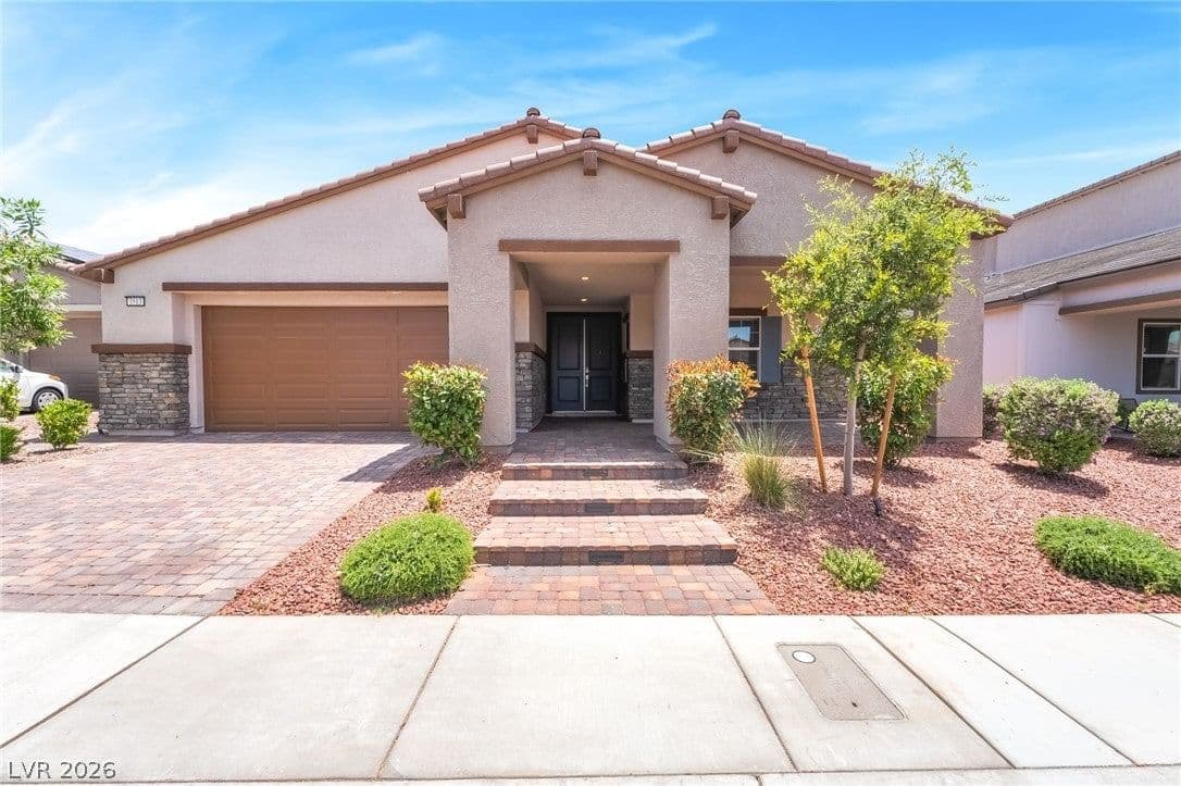 3513 Lamberto Cliff Way