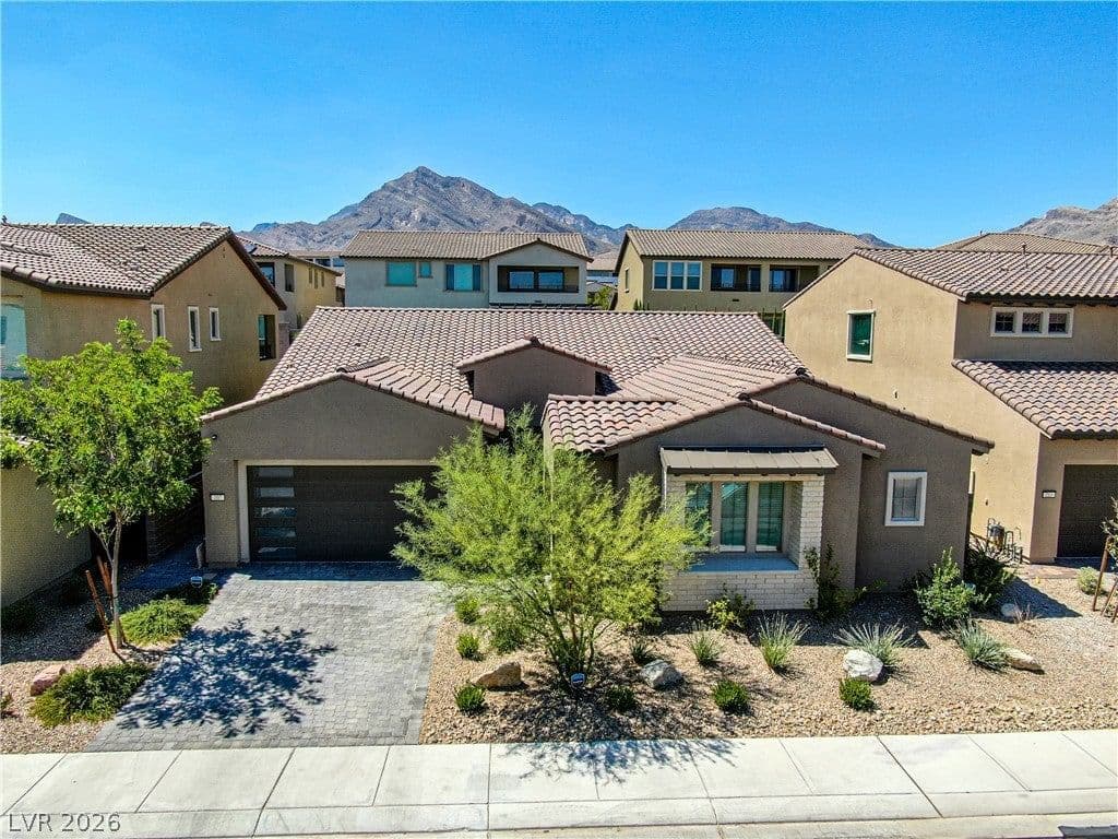 207 Cactus Sunrise Street