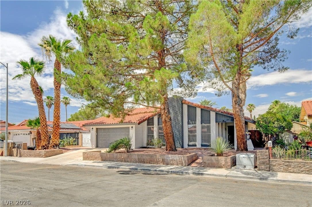4009 Camas Court