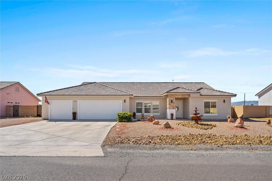4621 Honey Locust Drive