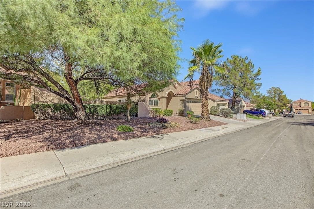 1705 Eagle Feather Street